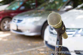 Comox Valley Choirs collaborate for ‘Drive-In Messiah Sing-along’ event - Comox Valley Record