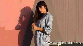 La cantautrice elpidiense La Complice in concerto a Fermo per la rassegna “Ritratti in musica” del Cantiere Collettivo - Corriere Adriatico