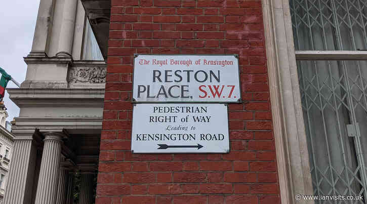 London’s Alleys: Reston Place, SW7