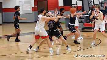 Highland basketball team battles, falls short in MVC opener against Mascoutah - Belleville News-Democrat