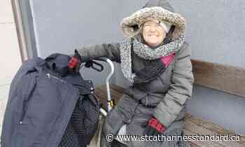 'It just breaks my heart': Grimsby woman hoping to provide a Christmas for her fellow tenants - StCatharinesStandard.ca