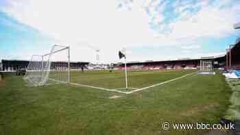 Grimsby Town v Boreham Wood: Match postponed following storm damage to stand roof - BBC News