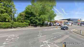 Fire engines attend minor traffic collision in Farnworth - The Bolton News