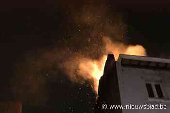 Woning onbewoonbaar na dakbrand