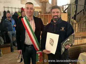 Arco: il saluto del sindaco al capitano di vascello Gianfranco Bacchi - la VOCE del TRENTINO