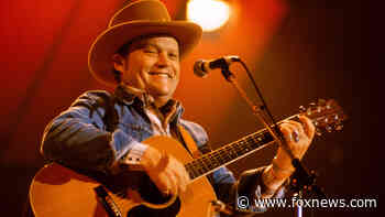 Stonewall Jackson, country artist with the Grand Ole Opry, dead at 89