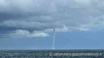 Maltempo, mini tornado a largo della costa di Crotone - Gazzetta del Sud - Edizione Catanzaro, Crotone, Vibo