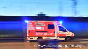 Fußgänger stirbt nach Unfall mit Auto auf B299 bei Altdorf
