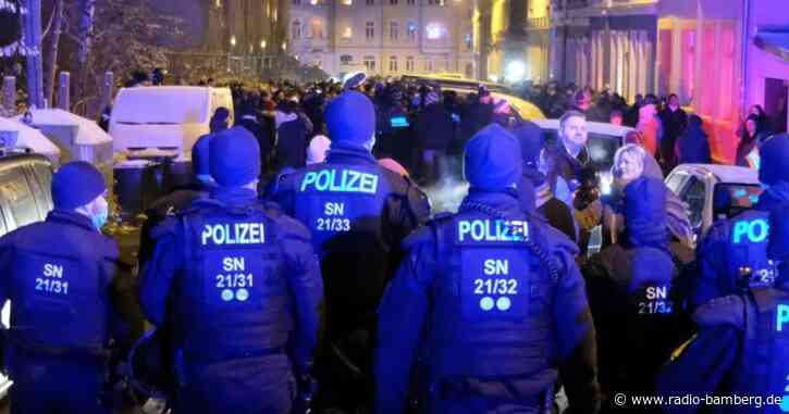 Polizei geht gegen Corona-Proteste in Sachsen vor