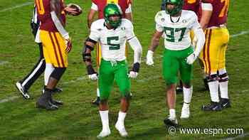 Sources: Thibodeaux to skip Ducks' bowl, declares