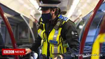 Christmas: Undercover police on Welsh trains target crime