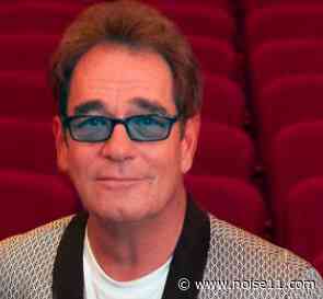 Huey Lewis Recalls The Time Stevie Ray Vaughan Opened For Him and Bombed - Noise11