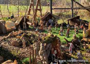 Il presepe al campo sinti di Gallarate, con lo sfondo dei generatori - varesenews.it