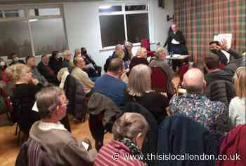 Orpington: Opponents of Walnuts plans meet to air concerns