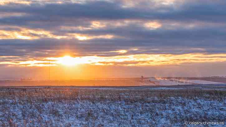 Flurries, possible freezing rain in Calgary Tuesday evening