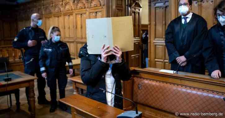 Frau soll Millionen Euro gestohlen haben