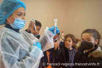 À Boussy-Saint-Antoine, les écoliers à l'heure des tests salivaires - France 3 Régions