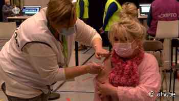 Vaccinatiepunt in Stabroek: "Meegereden met overburen, heel gemakkelijk!" - ATV