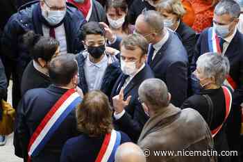 La 5e vague "met un coup au moral" des Français, estime Emmanuel Macron