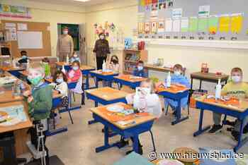 Mondmaskers nu echt verplicht vanaf 6 jaar: “De kinderen maken elkaar er al attent op”