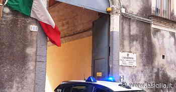 Catania, segue il figlio 16enne e fa arrestare il suo giovane pusher - La Sicilia