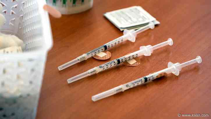 Amid omicron news, Austin-Travis County administers record number of COVID-19 boosters