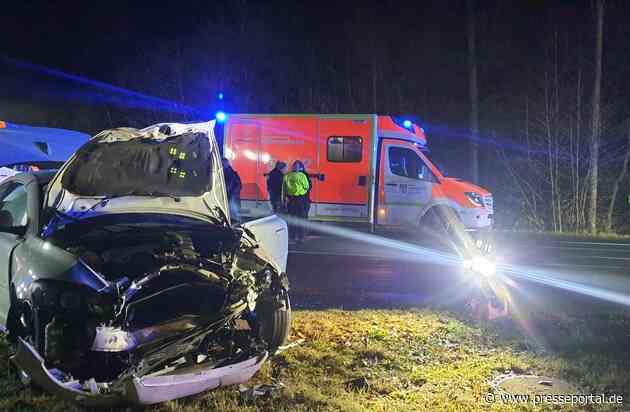 FW Königswinter: Zwei Verletzte bei Verkehrsunfall auf L330