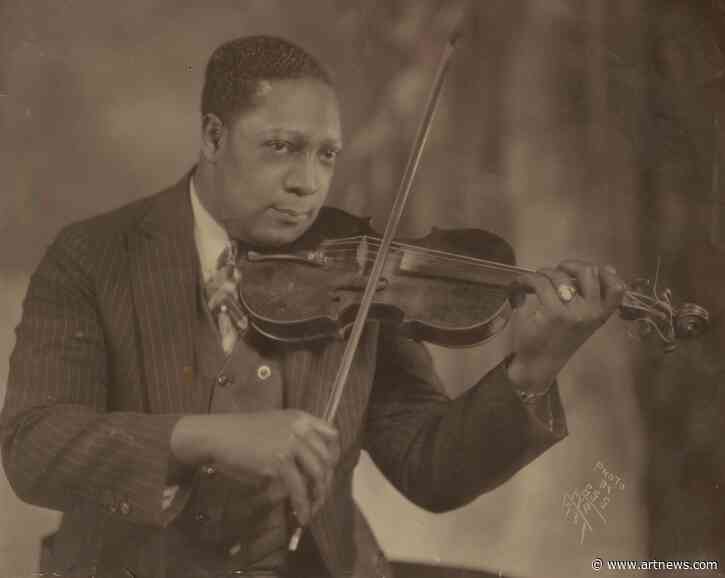 Met, Studio Museum in Harlem Partner to Oversee Vast Archive of James Van Der Zee’s Photography