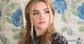 Florence Pugh ha condiviso le foto del suo piercing al naso: "L'ultimo scatto è da mal di stomaco" - Movieplayer.it