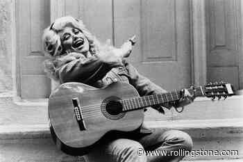 ‘500 Greatest Albums’ Podcast: Hear Dolly Parton Break Down Her ‘Coat of Many Colors’