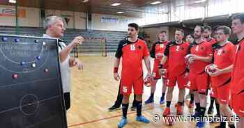 Gehörlosen-Handballer und ihre Trainer aus der Pfalz: Station beim THW Kiel - Hintergrund - Rheinpfalz.de