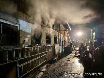 Feuerwehreinsatz - Gebäude auf Bauernhof brennt - Neue Presse Coburg