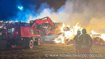Brand bei Sulz am Eck: 200 Heuballen gehen in Flammen auf