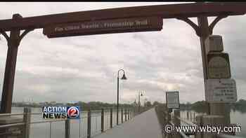 Community members perform random acts of kindness to remember Trestle Trail shooting victim - WBAY