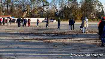Dachau: Ansturm auf Corona-Impfungen: Lange Schlange bei Termin - „so motiviert man Leute nicht gerade“ - Merkur.de
