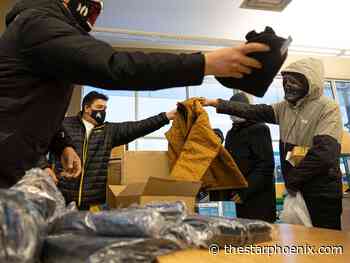 'It feels amazing': FSIN leaders hand out winter jackets in Saskatoon