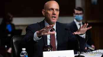 ​​Former Trump FDA commissioner says yearly COVID-19 boosters may be needed