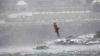 New York woman dies after being stranded in submerged car at top of Niagara Falls