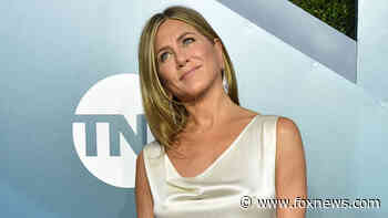 Jennifer Aniston on going through 'dark s--t' in front of the world, how past pregnancy rumors were ‘nasty'