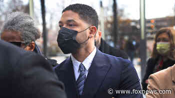 Jussie Smollett blasts prosecutor for reading actor's texts that included N-word