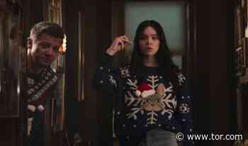 Hawkeye Dons Some Ugly Sweaters for the Movie Marathon in “Partners, Am I Right?” - tor.com