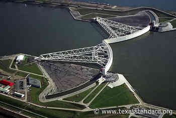 Bipartisan Texas Congressional group begins 'marathon' effort to get Ike Dike built - Texas Standard