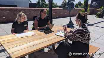 Entrepreneurs hard hit by pandemic, bushfires get 'incredibly helpful' business support