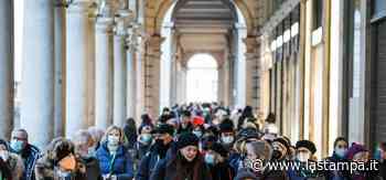 Mascherina anti Covid obbligatoria all'aperto anche a Cuneo - La Stampa