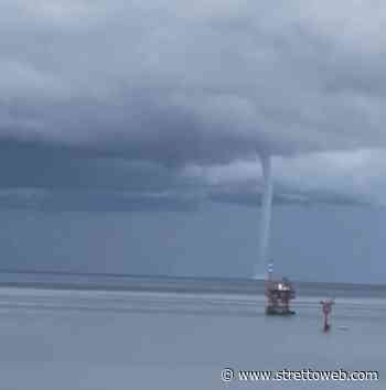 Maltempo: trombe marine a Crotone e Tropea [VIDEO] - StrettoWeb