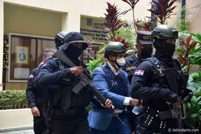 Defensa del general Julio de los Santos Viola vuelve a recusar a la jueza Kenya Romero en Coral 5G - Listín Diario