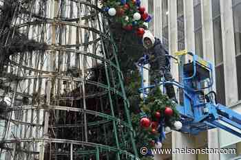 Giant Christmas tree outside Fox News headquarters set on fire - Nelson Star