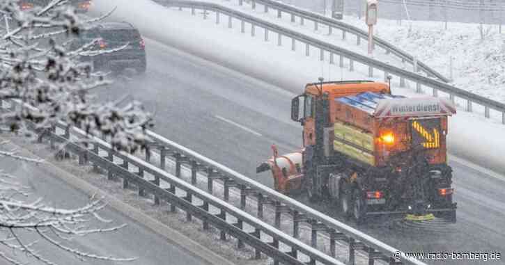 Schnee und Glätte: Viele Unfälle in Bayern