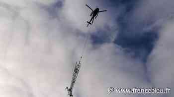 L'impressionnant chantier entre Mauves et Chateaubourg : des poteaux retirés par hélicoptère - France Bleu