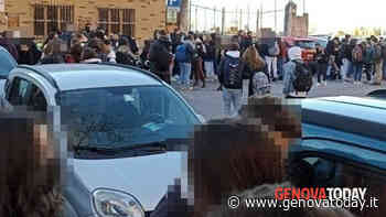 Caloriferi spenti e aule troppo fredde: scioperano gli studenti del Lanfranconi - GenovaToday